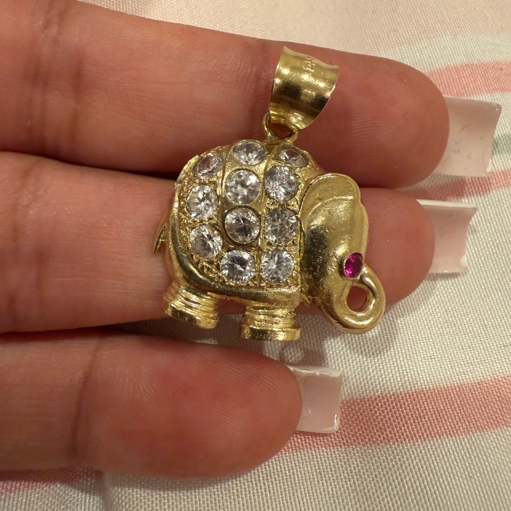 14k solid gold elephant pendant - Picture 2 of 5